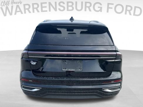 Used 2024 Lincoln Nautilus Reserve AWD/4WD image 6