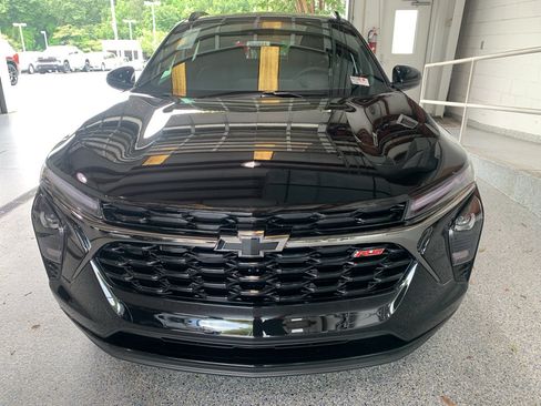 New 2026 Chevrolet Trax RS w/ Driver Confidence Package FWD image 2