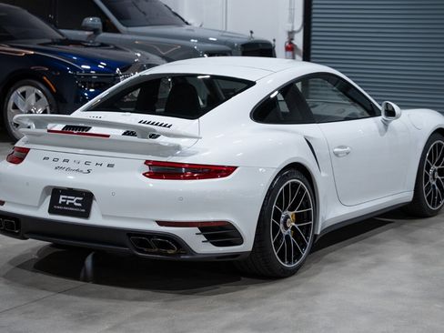 Used 2017 Porsche 911 Turbo S image 6