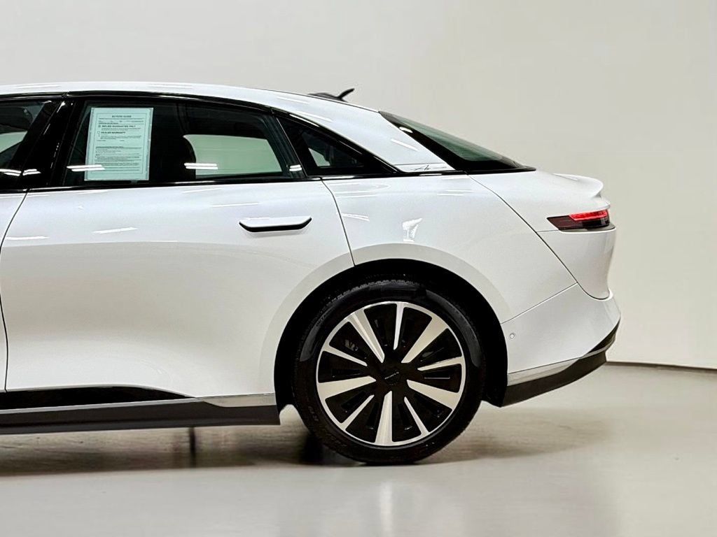 Used 2024 Lucid Air Touring AWD/4WD image 13
