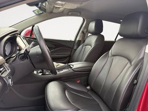 Used 2020 Buick Envision Essence FWD image 9