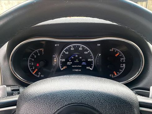 Used 2014 Jeep Grand Cherokee Laredo w/ Quick Order Package 23E RWD image 29