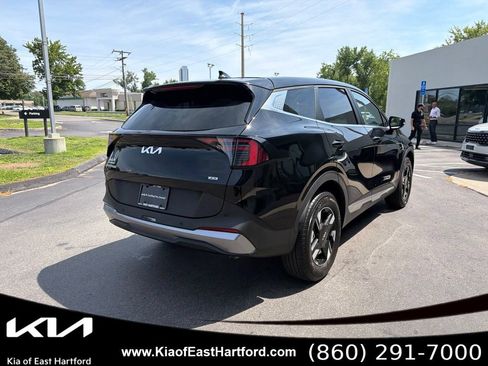 Used 2026 Kia Sportage LX w/ LX Convenience Package AWD/4WD image 8
