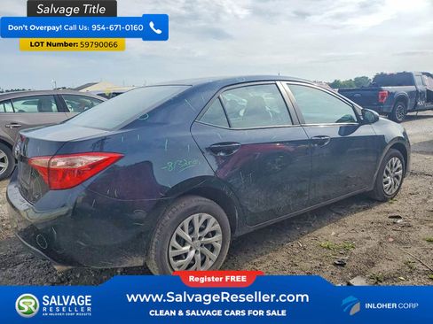 Used 2017 Toyota Corolla LE FWD image 4