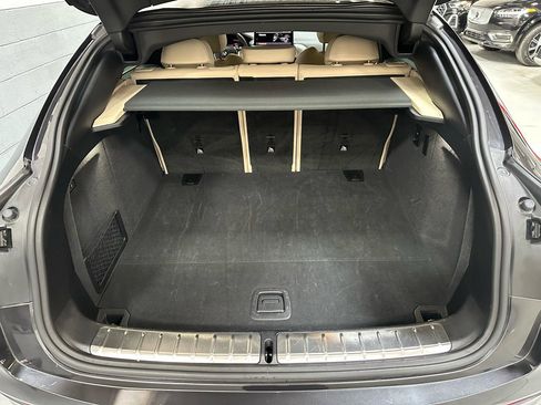 Used 2025 BMW X4 xDrive30i image 12