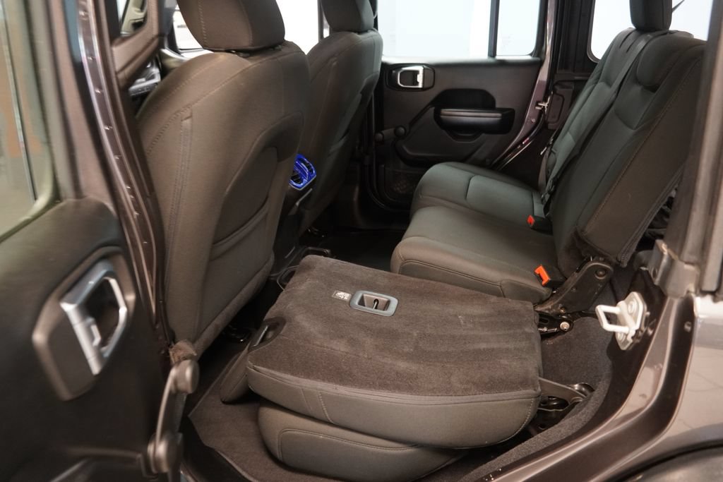 Used 2018 Jeep Wrangler Unlimited Sport AWD/4WD image 20