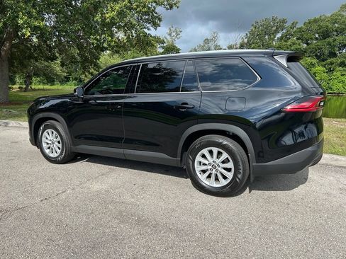 Certified 2026 Toyota Grand Highlander FWD image 4