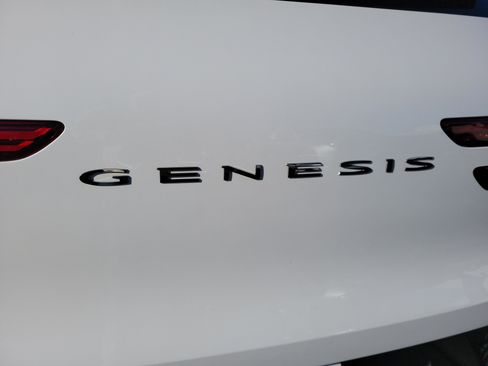 Used 2023 Genesis GV70 3.5T Sport w/ Sport Prestige Package image 10