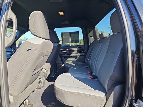 Used 2024 RAM 2500 Big Horn w/ Bed Utility Group image 18