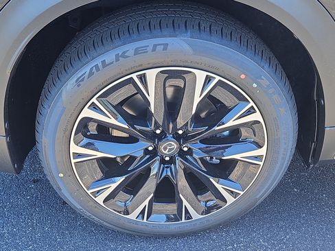 New 2026 MAZDA CX-90 Plug-In Hybrid w/ Premium Plus AWD/4WD image 3