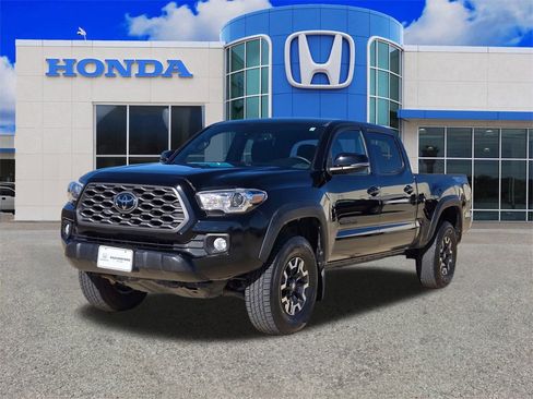 Used 2021 Toyota Tacoma TRD Off-Road image 7