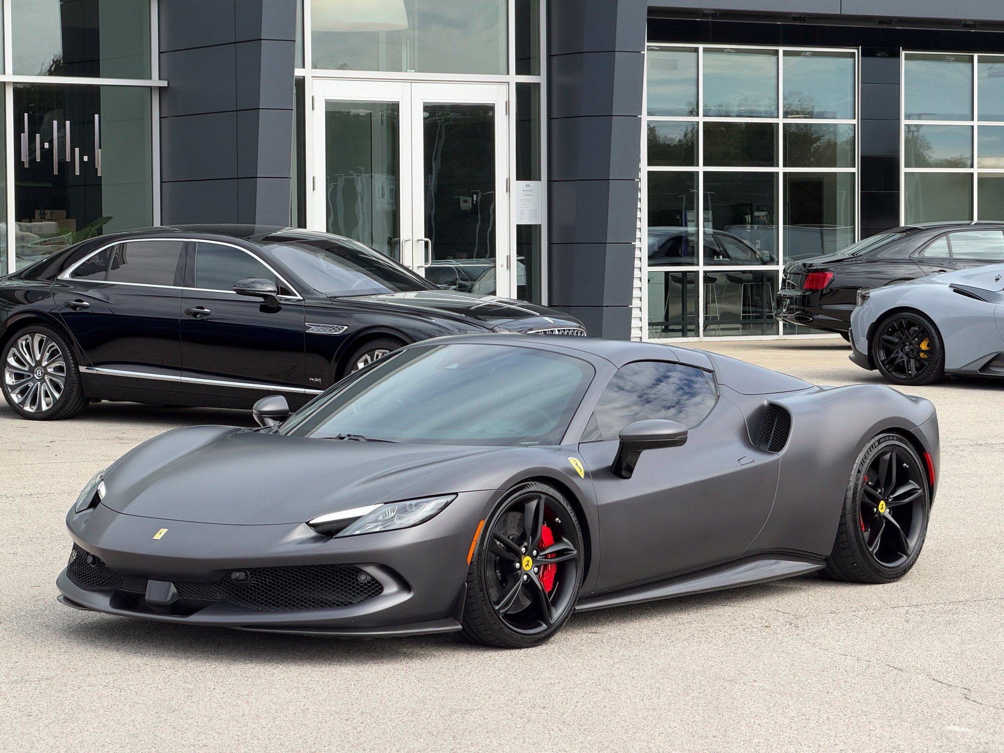 Used 2023 Ferrari 296 GTS RWD image 3