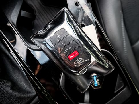 Used 2025 Toyota Camry XSE FWD image 36