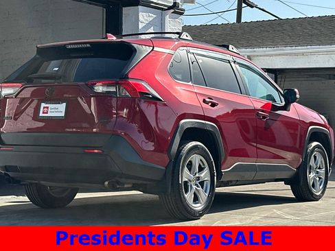 Certified 2022 Toyota RAV4 XLE w/ Convenience Package image 4