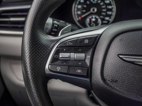 Used 2025 Genesis G70 2.5T AWD/4WD image 31
