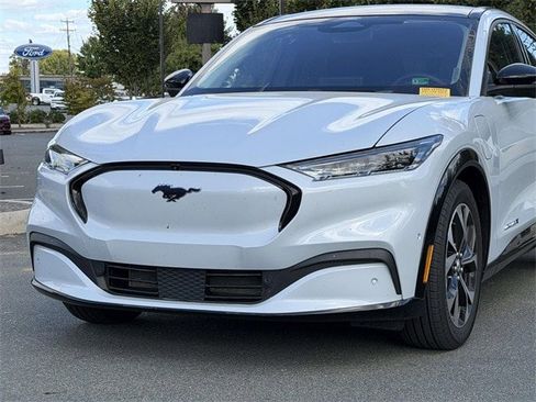 Certified 2021 Ford Mustang Mach-E Premium image 6
