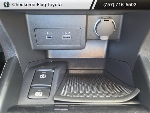 Used 2024 Nissan Kicks SR w/ SR Premium Package image 19