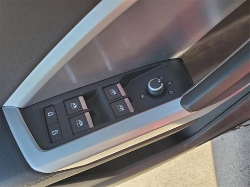 Used 2022 Audi Q3 2.0T Premium image 20