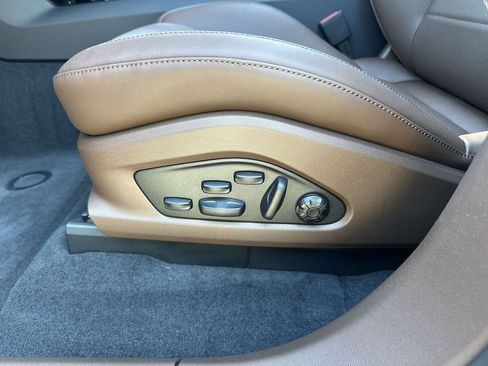 New 2025 Porsche Macan Turbo Electric image 8