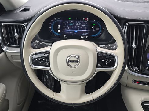 Certified 2023 Volvo S60 T8 Ultimate image 14