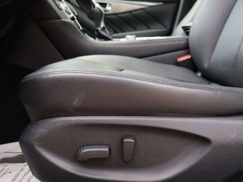 Used 2016 INFINITI Q50 Premium AWD/4WD image 15