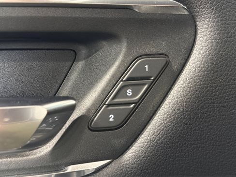 Used 2026 RAM 1500 Laramie AWD/4WD image 17