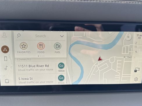 Used 2024 Land Rover Defender 110 X-Dynamic SE image 25