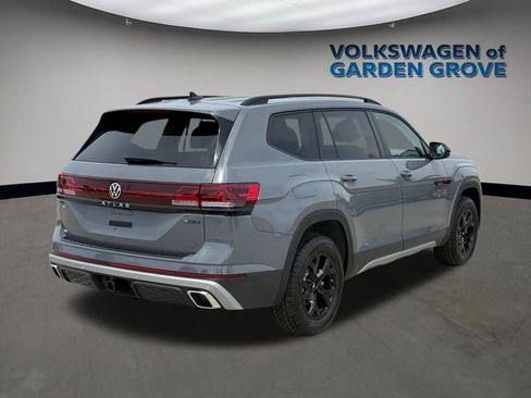 New 2026 Volkswagen Atlas Peak Edition AWD/4WD image 7