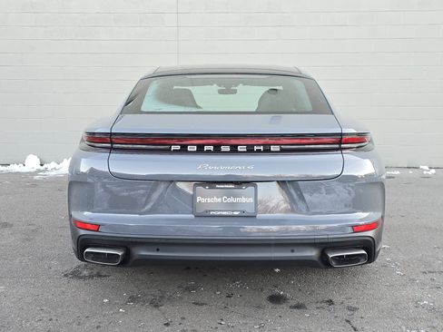 New 2026 Porsche Panamera 4 image 8