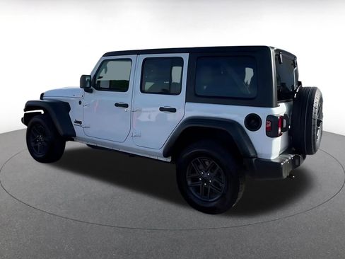 Used 2025 Jeep Wrangler Sport S image 10