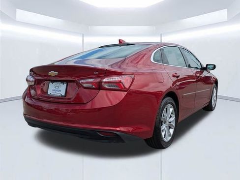 Used 2021 Chevrolet Malibu LT FWD image 4