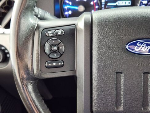 Used 2016 Ford F250 Lariat w/ Lariat Interior Package AWD/4WD image 18