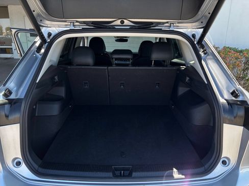 Used 2026 Volkswagen Tiguan SE FWD image 33