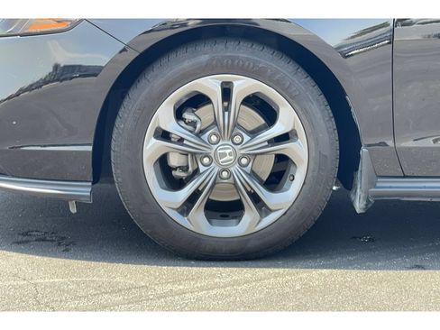 Used 2023 Honda Accord EX image 10