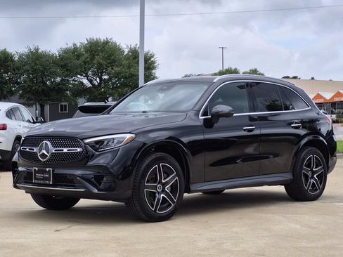 Certified 2026 Mercedes-Benz GLC 300 image 3