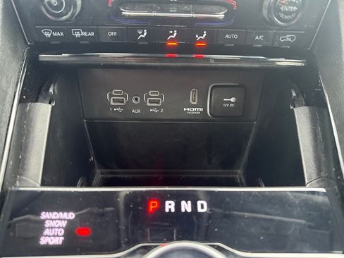 Used 2023 Jeep Grand Cherokee L Limited AWD/4WD image 39