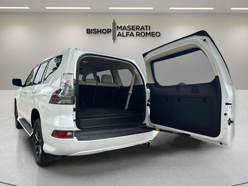 Used 2022 Lexus GX 460 Premium w/ Premium Package image 27