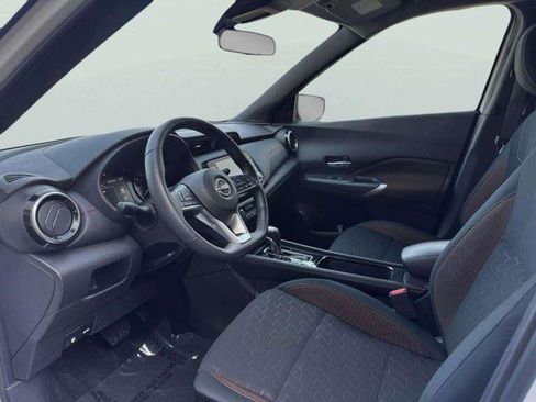 Used 2024 Nissan Kicks SR FWD image 17