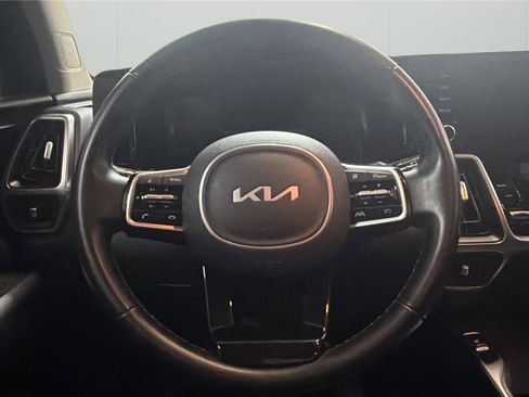 Used 2022 Kia Sorento S FWD image 22