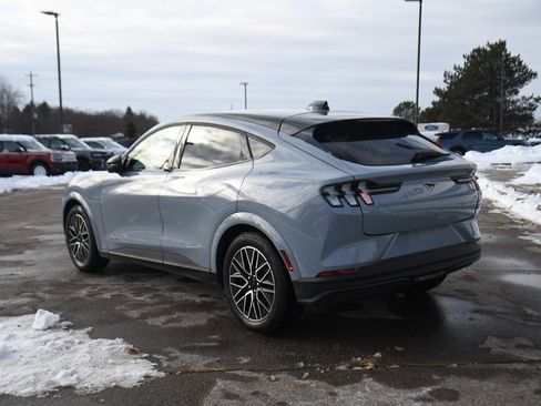 Used 2025 Ford Mustang Mach-E Premium image 4