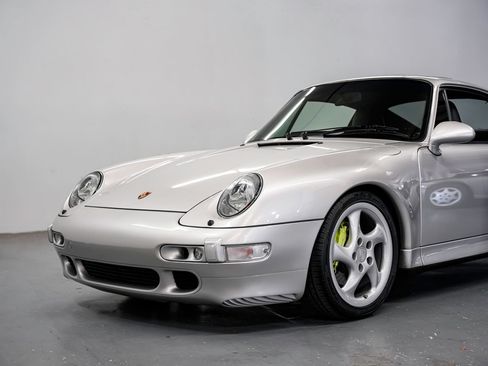 Used 1998 Porsche 911 Carrera S RWD image 30