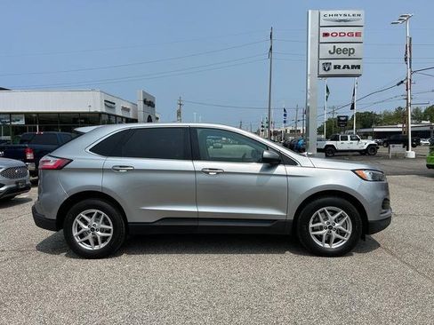 Used 2024 Ford Edge SEL image 2