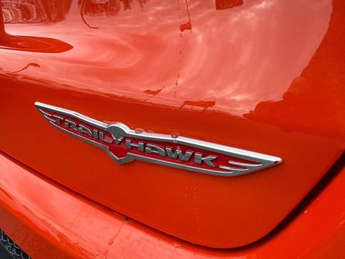 Used 2018 Jeep Compass Trailhawk w/ Safe & Security Group image 5