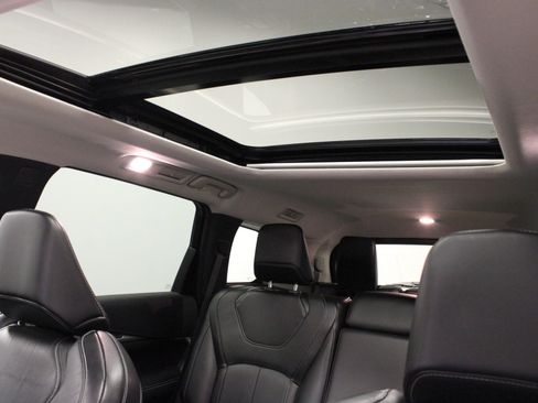 Used 2024 INFINITI QX60 Luxe AWD/4WD image 10