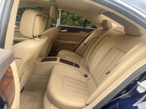 Used 2012 Mercedes-Benz CLS 550 4MATIC image 31