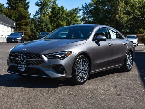 Used 2025 Mercedes-Benz CLA 250 CLA 250 image 4