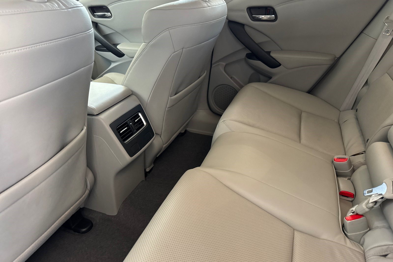 Used 2017 Acura RDX w/ Tech & AcuraWatch Plus Pack FWD image 15