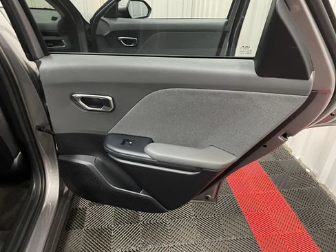 Used 2025 Kia K4 EX FWD image 39