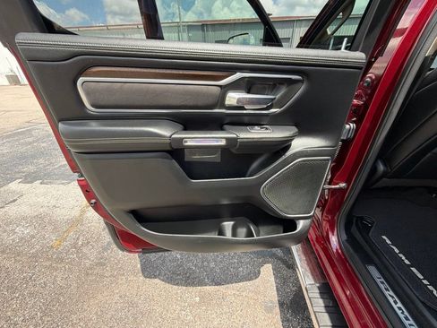 Used 2021 RAM 1500 Laramie AWD/4WD image 32