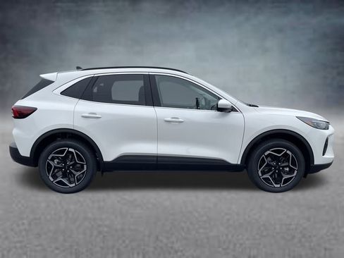 New 2026 Ford Escape Platinum w/ Premium Technology Package image 4